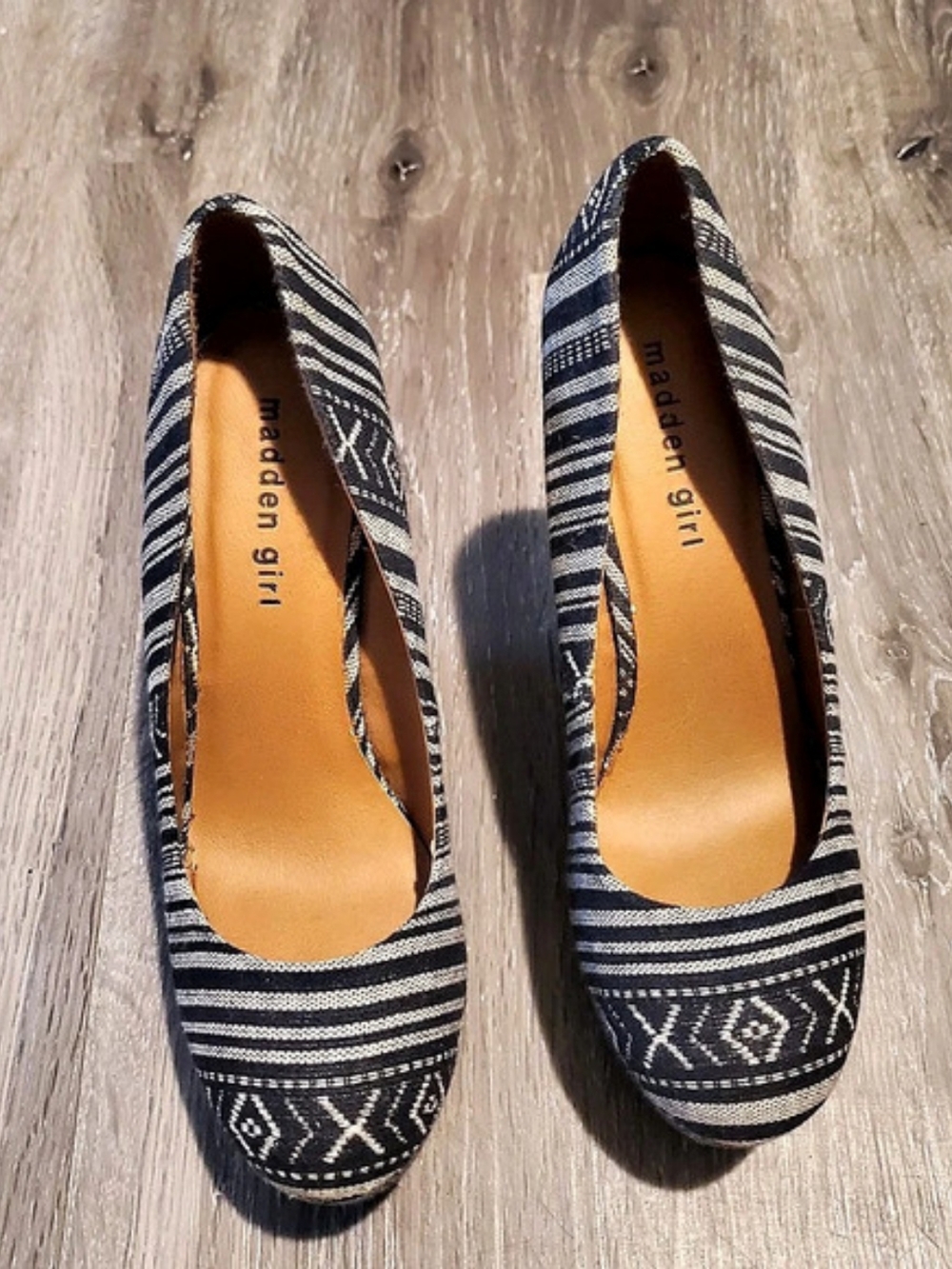 Madden Girl Boho Wedged Heels Size 8